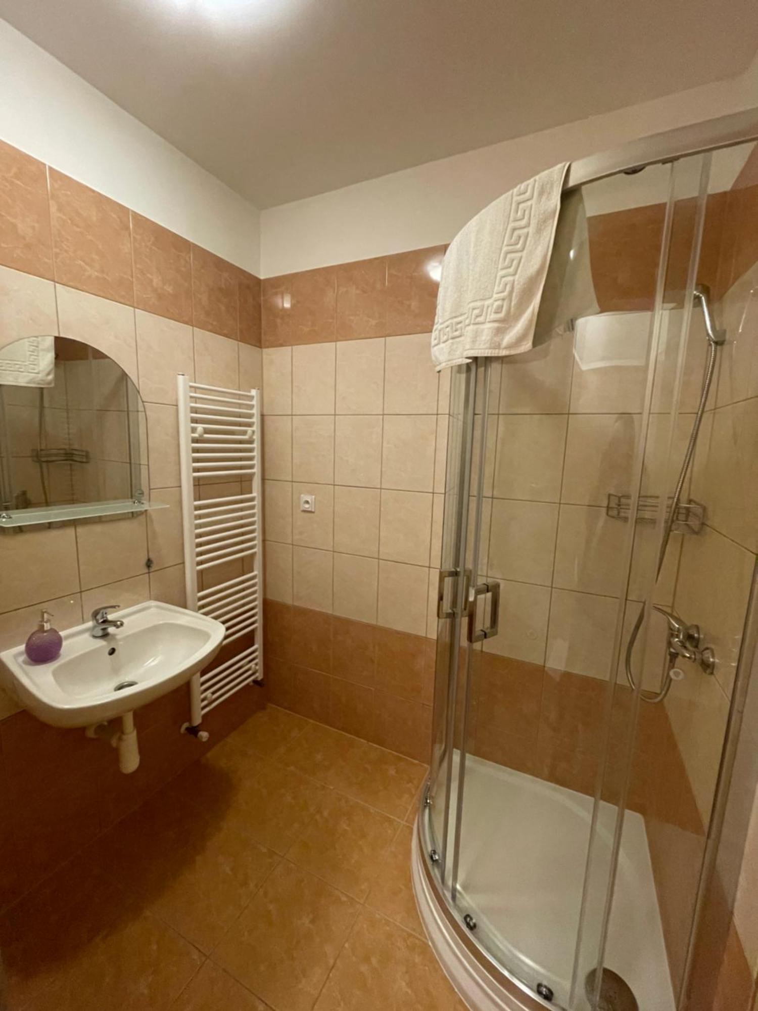 Penzion Jecminek Luhacovice Bagian luar foto